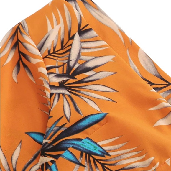 SweatyRocks Women's 2 Piece Butterfly Sleeve Knot Front Crop Top with Shorts Set - Picture 4 of 6